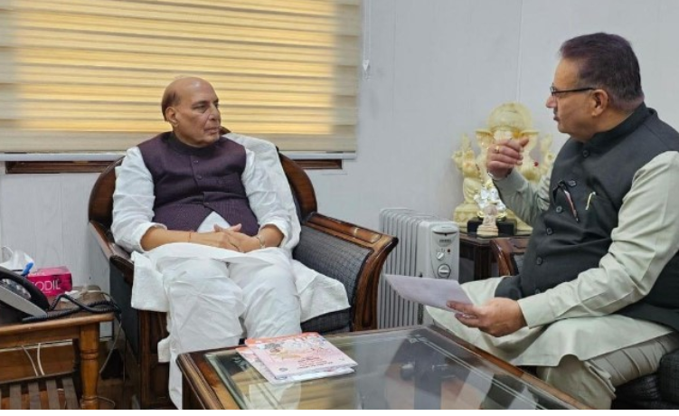 मंत्री गणेश जोशी ने रक्षा मंत्री से चमोली में सैनिक स्कूल के निर्माण का अनुरोध किया