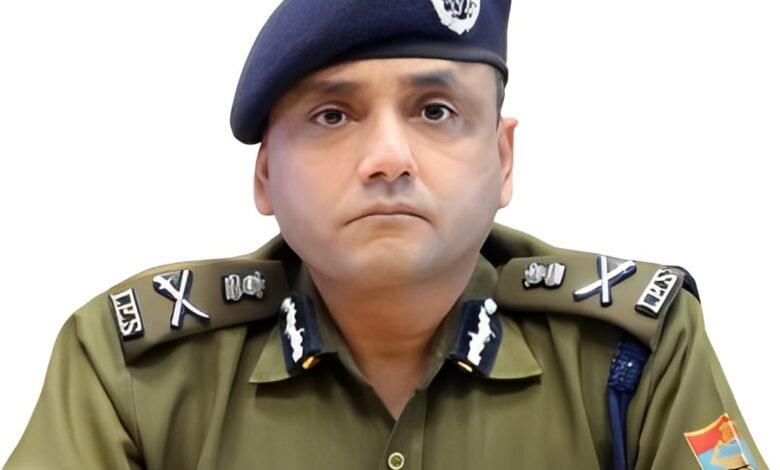 Uttarakhand: यातायात व्यवस्था एवं सड़क सुरक्षा को लेकर गोष्ठी आयोजित, SSP ने दिए ये निर्देश Uttarakhand: यातायात व्यवस्था एवं सड़क सुरक्षा को लेकर गोष्ठी आयोजित, SSP ने दिए ये निर्देश