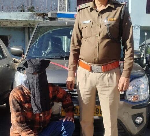 शराबी वाहन चालक को पुलिस ने कराई हवालात की सैर शराबी वाहन चालक को पुलिस ने कराई हवालात की सैर