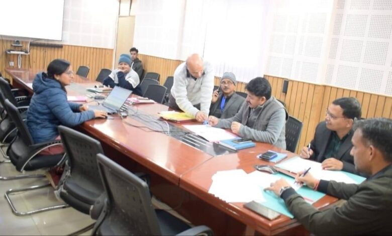 मतगणना के लिए तैनात किए गए कार्मिकों का किया गया तृतीय रेंडमाईजेशन मतगणना के लिए तैनात किए गए कार्मिकों का किया गया तृतीय रेंडमाईजेशन