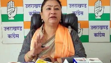पार्टी प्लेटफार्म पर ही रखें अपनी बात