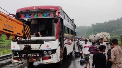 लेहना घाटी के पास अनियंत्रित होकर पलटी बस, तीन लोगों की मौत , 15 से अधिक घायल