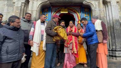 दिल्ली की मुख्यमंत्री रेखा गुप्ता ने किए केदारनाथ-बदरीनाथ के दर्शन, लिया आशीर्वाद