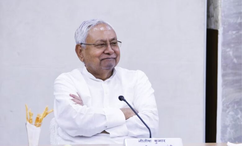 विधानसभा चुनाव से पहले नीतीश कुमार का बड़ा ऐलान, पेंशन में की गई भारी बढ़ोतरी