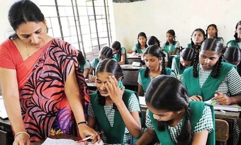 अब छात्रों को मिलेगा डबल फायदा! बिहार के शिक्षकों को सौंपी जाएगी एक और महत्वपूर्ण जिम्मेदारी अब छात्रों को मिलेगा डबल फायदा! बिहार के शिक्षकों को सौंपी जाएगी एक और महत्वपूर्ण जिम्मेदारी