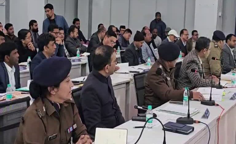 चारधाम यात्रा 2026 का काउंटडाउन शुरू: ऋषिकेश बैठक में बनी भविष्य की रणनीति, व्यवस्थाओं पर विशेष फोकस।