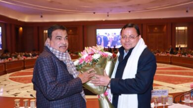 केंद्रीय सड़क परिवहन एवं राजमार्ग मंत्री की अध्यक्षता में आयोजित राष्ट्रीय राजमार्ग परियोजनाओं की हुई समीक्षा