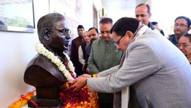 मुख्यमंत्री धामी ने स्व. हरबंस कपूर की 80वीं जयंती पर श्रद्धांजलि अर्पित की