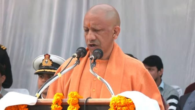 परमवीर और पराक्रम का उत्सव: लखनऊ में नेताजी सुभाष चौक पर मुख्यमंत्री योगी ने फूंकी देशभक्ति की अलख।