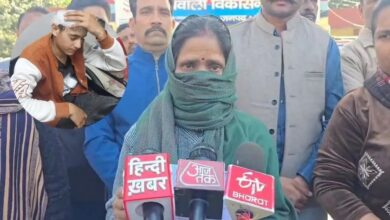 गिरफ्तारी के बाद काउंटर अटैक: आरोपी दुकानदार के परिवार ने कश्मीरी लड़कों पर लगाया गंभीर आरोप।