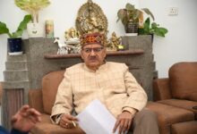 सचिवालय में EFC की बैठक: मुख्य सचिव आनंद बर्धन ने परखी ऋषिकेश के विकास कार्यों की प्रगति।