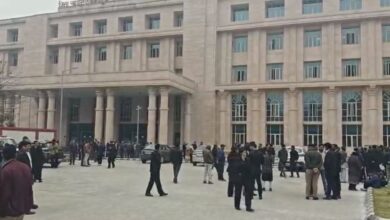 देहरादून कोर्ट परिसर को बम से उड़ाने की धमकी, सुरक्षा एजेंसियां हाई अलर्ट पर।