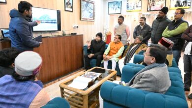 मुख्यमंत्री धामी ने बीआरओ गेस्ट हाउस में बद्रीनाथ धाम मास्टर प्लान की  समीक्षा की