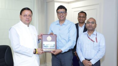 सीमावर्ती क्षेत्रों में व्यापार व आधारभूत ढांचे के सुदृढ़ीकरण को लेकर मुख्यमंत्री श्री पुष्कर सिंह धामी ने समीक्षा बैठक की