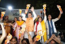 देहरादून में सीएम धामी के नेतृत्व में महिला आक्रोश मशाल यात्रा में उमड़ा जनसैलाब