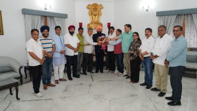 राज्यपाल से मिला कांग्रेस प्रतिनिधिमंडल, कानून व्यवस्था और नर्सिंग अभ्यर्थियों के मुद्दे उठाए