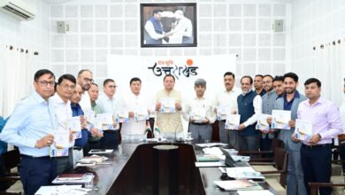 मुख्यमंत्री श्री पुष्कर सिंह धामी ने ‘सौर जागरूकता स्मारिका पुस्तिका’ का किया विमोचन