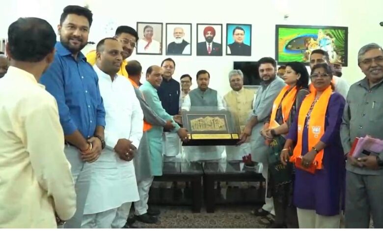 मुख्य सेवक सदन में आयोजित ‘युवा शक्ति संवाद’ में युवाओं ने साझा किए विचार, मुख्यमंत्री धामी बोले— युवाओं के सपनों को साकार करना सरकार की सर्वोच्च प्राथमिकता