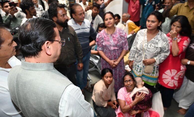 मुख्यमंत्री ने ऋषिकेश स्थित ट्रांजिट कैंप का किया औचक निरीक्षण