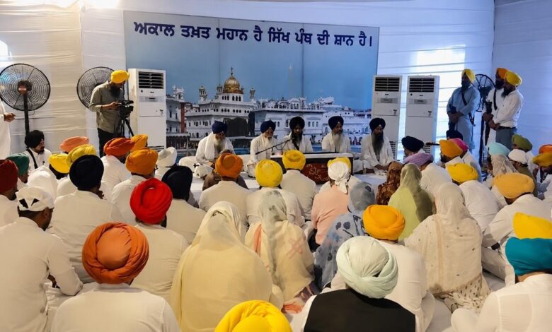 बेअदबी कानून पर अकाल तख्त में पेश हुए AAP मंत्री और विधायक
