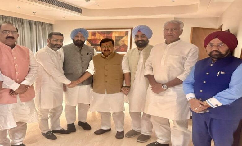 पंजाब चुनाव से पहले भाजपा का बड़ा मंथन, बंदी सिखों की रिहाई पर नजर पंजाब चुनाव से पहले भाजपा का बड़ा मंथन, बंदी सिखों की रिहाई पर नजर