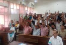 एनआईटी कुरुक्षेत्र में कर्मचारियों का प्रदर्शन, प्रशासन के खिलाफ लगाए नारे