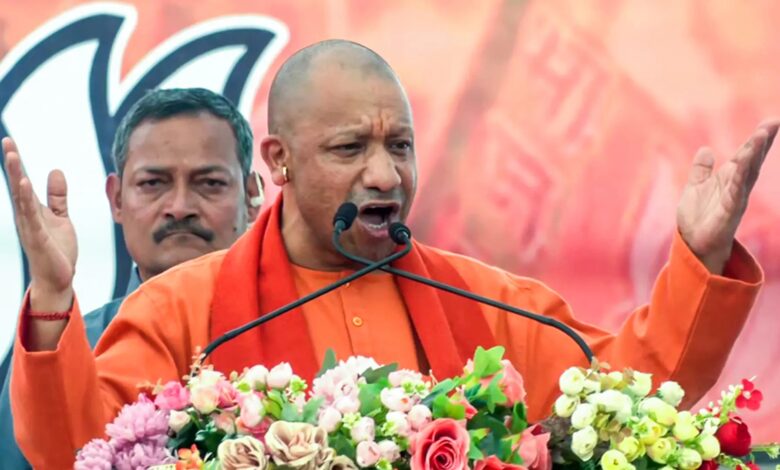 मुहम्मदाबाद में बदले चुनावी समीकरण, CM योगी की सभा से भाजपा ने 2027 की रणनीति को धार दी मुहम्मदाबाद में बदले चुनावी समीकरण, CM योगी की सभा से भाजपा ने 2027 की रणनीति को धार दी