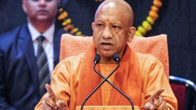 इटावा में CM योगी का विपक्ष पर बड़ा हमला, बोले- ‘बबुआ 12 बजे उठते थे, शाम को महफिल सजती थी’, नौकरी और विकास पर भी साधा निशाना