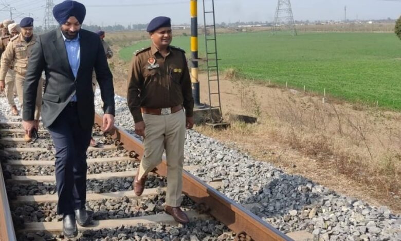 गणतंत्र दिवस से पहले पंजाब में रेल ट्रैक के पास धमाका, जांच में जुटीं सुरक्षा एजेंसियां
