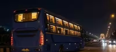 Delhi News: ग्रेटर नोएडा से दिल्ली जा रही स्लीपर बस में नाबालिग से दरिंदगी का आरोप Delhi News: ग्रेटर नोएडा से दिल्ली जा रही स्लीपर बस में नाबालिग से दरिंदगी का आरोप