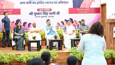 बिना ब्याज ऋण और लखपति दीदी योजना का जिक्र, महिलाओं ने गीत में सुनाई बदलाव की कहानी