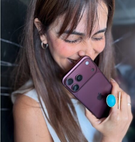 बॉलीवुड पर चढ़ा iPhone 18 Pro का खुमार, सेलेब्स ने सोशल मीडिया पर दिखाई तस्वीरें