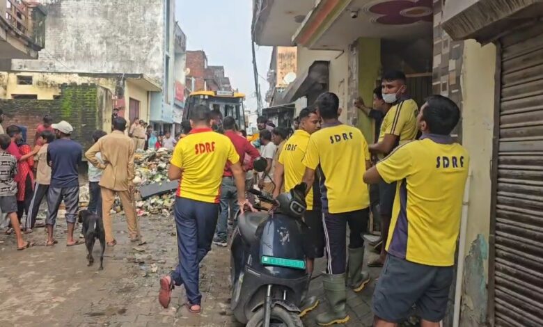 हरिद्वार नाला हादसा: एसडीआरएफ-पुलिस ने 30 घंटे बाद बरामद किया मासूम का शव हरिद्वार नाला हादसा: एसडीआरएफ-पुलिस ने 30 घंटे बाद बरामद किया मासूम का शव