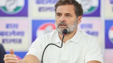 TMC Symbol Row: ममता बनर्जी और अरूप रॉय गुट को अब चुनना होगा नया नाम-सिंबल