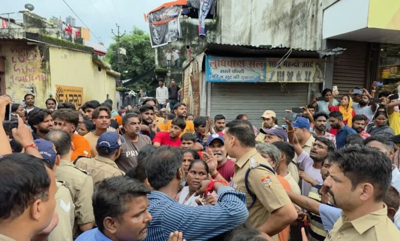 हरिद्वार: किशोरी की मौत के बाद दो दिन लगातार प्रदर्शन, पुलिस ने दिया गिरफ्तारी का भरोसा