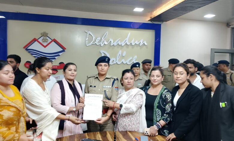 कांग्रेस का दावा- जनसरोकार के मुद्दों से भाजपा पर बढ़ा दबाव, नितिन नवीन के दौरे पर साधा निशाना कांग्रेस का दावा- जनसरोकार के मुद्दों से भाजपा पर बढ़ा दबाव, नितिन नवीन के दौरे पर साधा निशाना