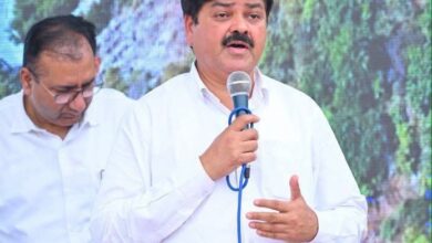 उत्तराखंड में ‘आशीर्वाद के दीये’ पर सियासत, गणेश गोदियाल ने BJP पर बोला हमला