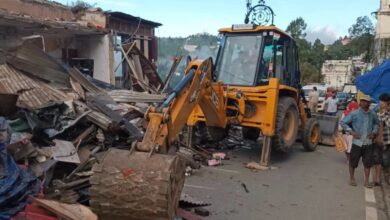 MDDA ने मसूरी में गिराया अनधिकृत निर्माण, स्वीकृत नक्शे और अनुमति को लेकर सख्ती MDDA ने मसूरी में गिराया अनधिकृत निर्माण, स्वीकृत नक्शे और अनुमति को लेकर सख्ती