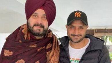 सिद्धू से हरभजन और परगट सिंह तक, पंजाब की राजनीति में खिलाड़ियों की मजबूत मौजूदगी सिद्धू से हरभजन और परगट सिंह तक, पंजाब की राजनीति में खिलाड़ियों की मजबूत मौजूदगी