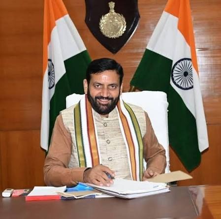 कुरुक्षेत्र में बनेगा नया सर्किट हाउस, CM सैनी ने 120 करोड़ रुपये की परियोजना का किया ऐलान कुरुक्षेत्र में बनेगा नया सर्किट हाउस, CM सैनी ने 120 करोड़ रुपये की परियोजना का किया ऐलान