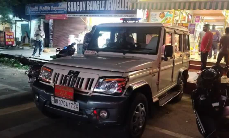 हरिद्वार के नामी मिठाई प्रतिष्ठान पर GST टीम की छापेमारी, करीब 30 लाख रुपये की ITC में मिली विसंगतियां हरिद्वार के नामी मिठाई प्रतिष्ठान पर GST टीम की छापेमारी, करीब 30 लाख रुपये की ITC में मिली विसंगतियां