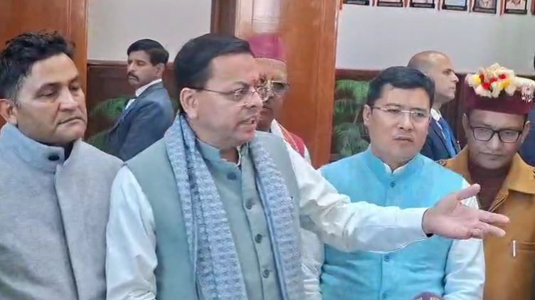 रेखा आर्य के समर्थन में आए CM धामी, गिरधारी लाल साहू प्रकरण पर कांग्रेस को घेरा