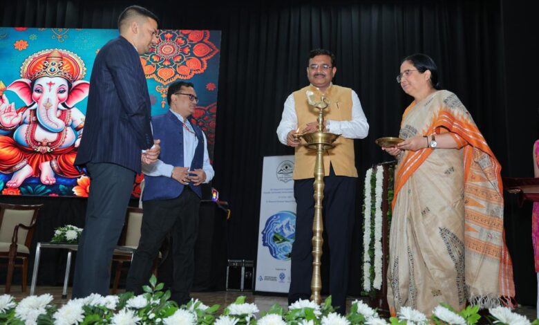 हिमालयी आपदाओं से निपटने में AI बनेगा मददगार, मुख्य सचिव आनंद बर्द्धन ने सतत विकास पर दिया जोर