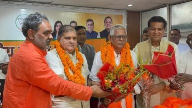 बसपा के पूर्व प्रदेश अध्यक्ष नाथी राम समेत सैकड़ों कार्यकर्ता भाजपा में शामिल, महेंद्र भट्ट बोले- इस बार टूटेगा हरिद्वार का मिथक
