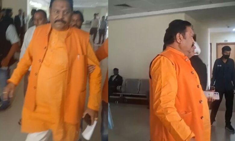 अंकिता भंडारी केस में नया मोड़, सुरेश राठौड़ ने नार्को टेस्ट के लिए दी सहमति; VIP एंगल पर सुनवाई अंकिता भंडारी केस में नया मोड़, सुरेश राठौड़ ने नार्को टेस्ट के लिए दी सहमति; VIP एंगल पर सुनवाई